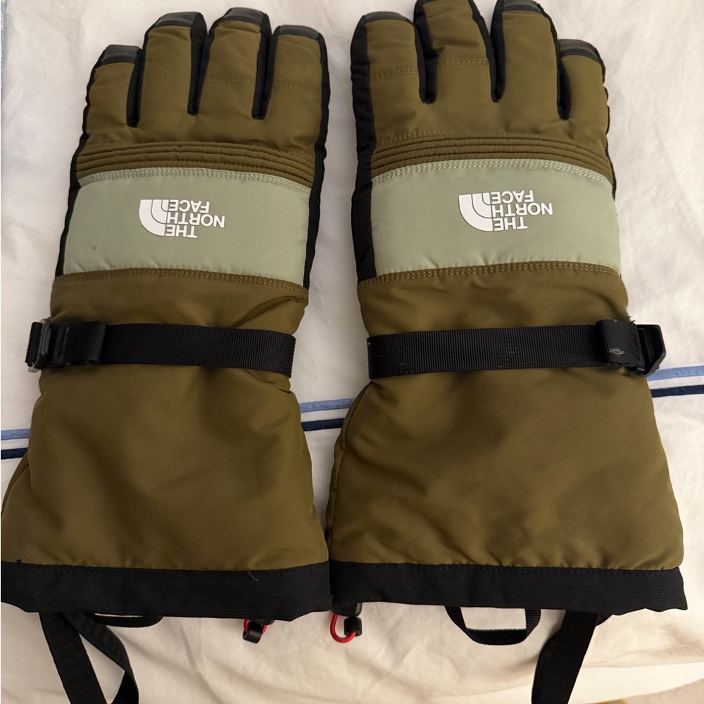 The North Face Olive and Black Gloves men’s medium